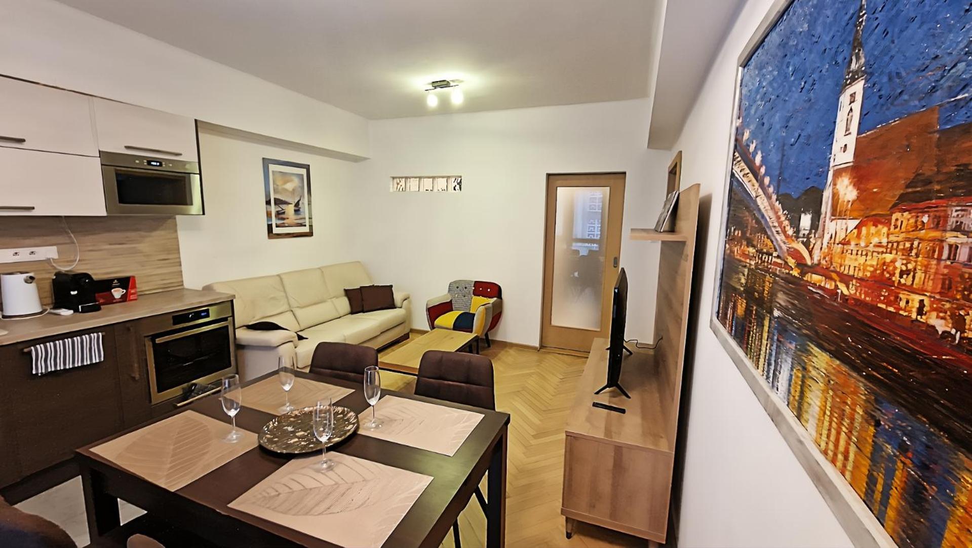 3 Room City Center Apartment By Bratislavatrip Екстериор снимка